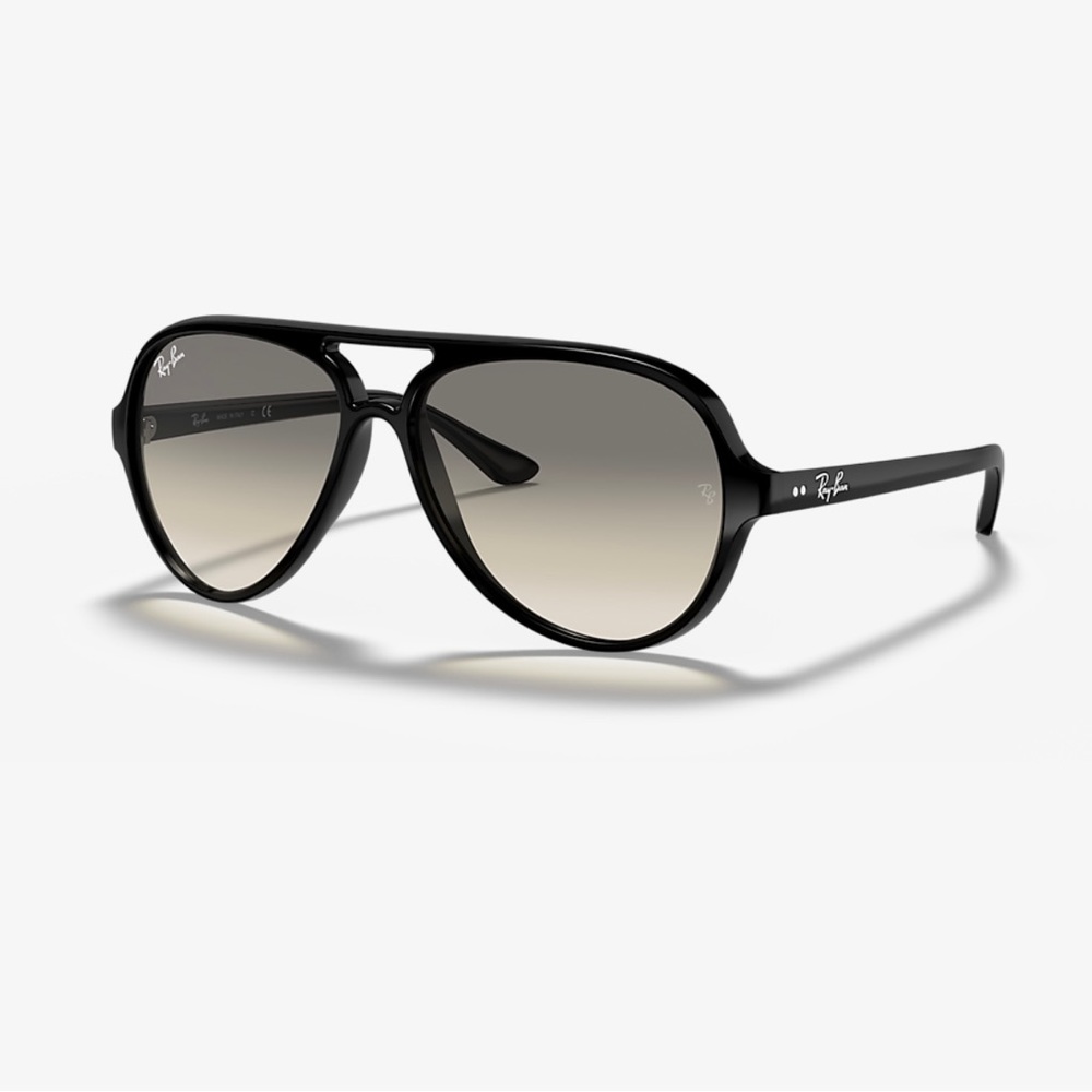 *WORN ONCE* Ray-Ban Cats 5000